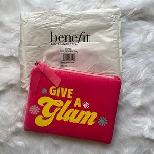 Brand New, Give It A Glam Bag